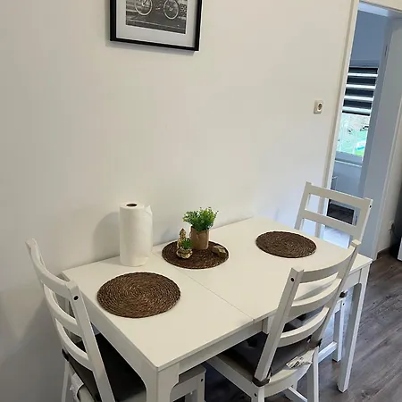 Im Herzen Von شقة *